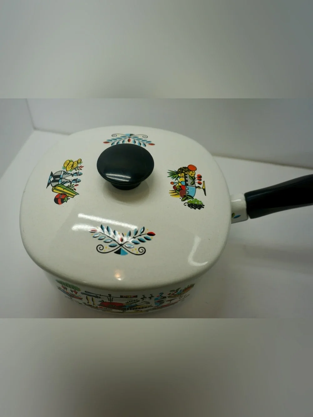 Rare Vintage 1960s MCM Enamel Saucepan with Lid 🍳✨